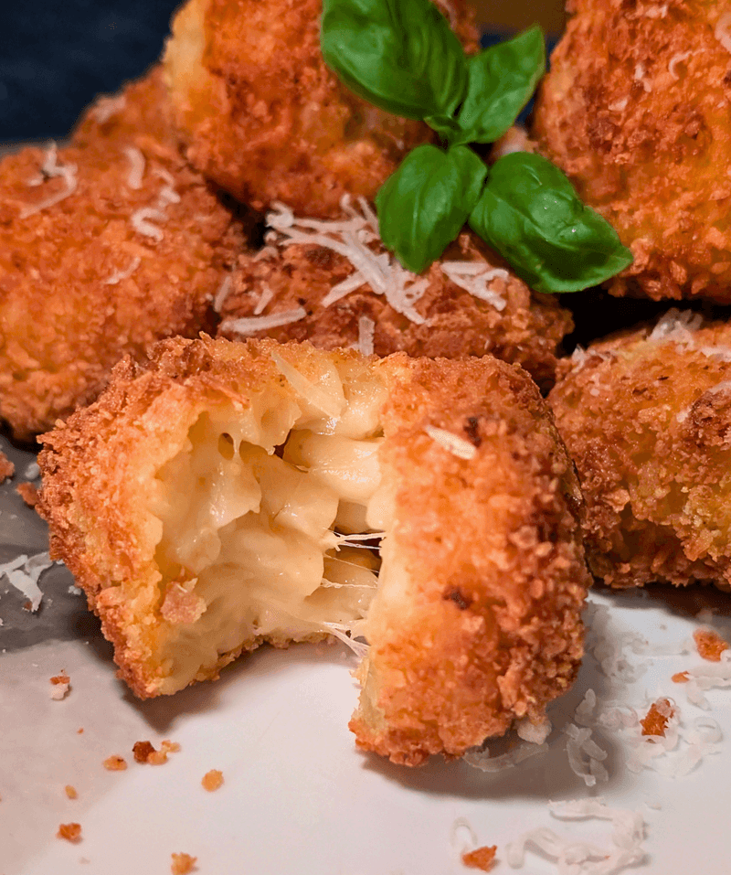 Mac n' Cheese Balls